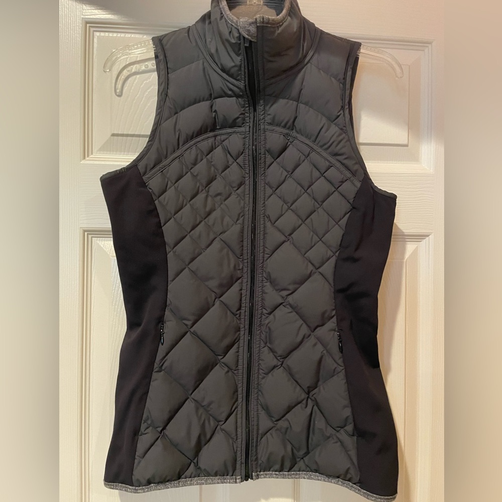 Lululemon vest size 6